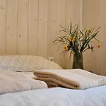 Holiday home Modern House - 30 Metrow Od Jeziora,prywatna Plaza,wifi *