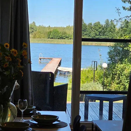 Modern House - 30 Metrow Od Jeziora,prywatna Plaza,wifi Дом отдыха Makosieje