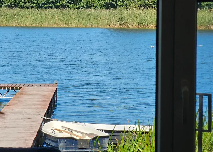 Modern House - 30 Metrow Od Jeziora,prywatna Plaza,wifi 度假居