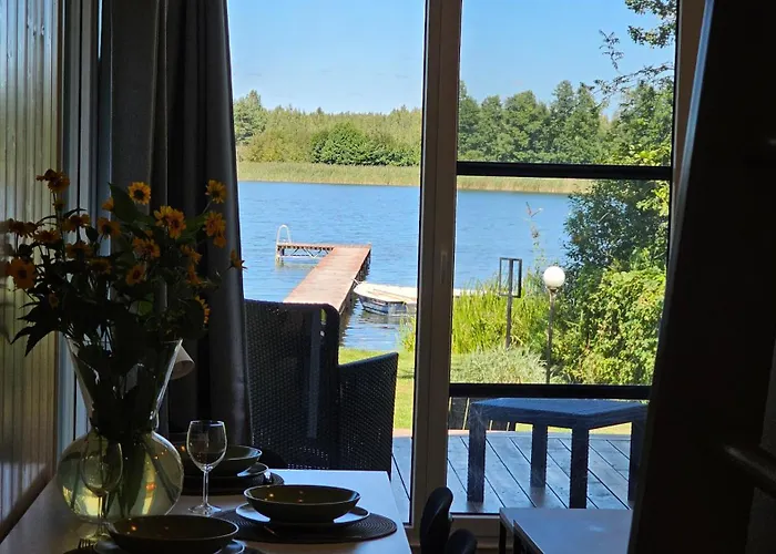 Modern House - 30 Metrow Od Jeziora,prywatna Plaza,wifi Дом отдыха Makosieje